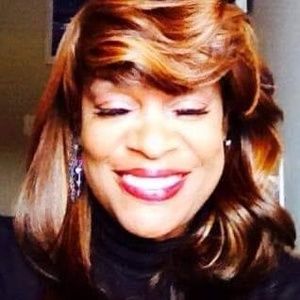 Meet your Posher, Delphine